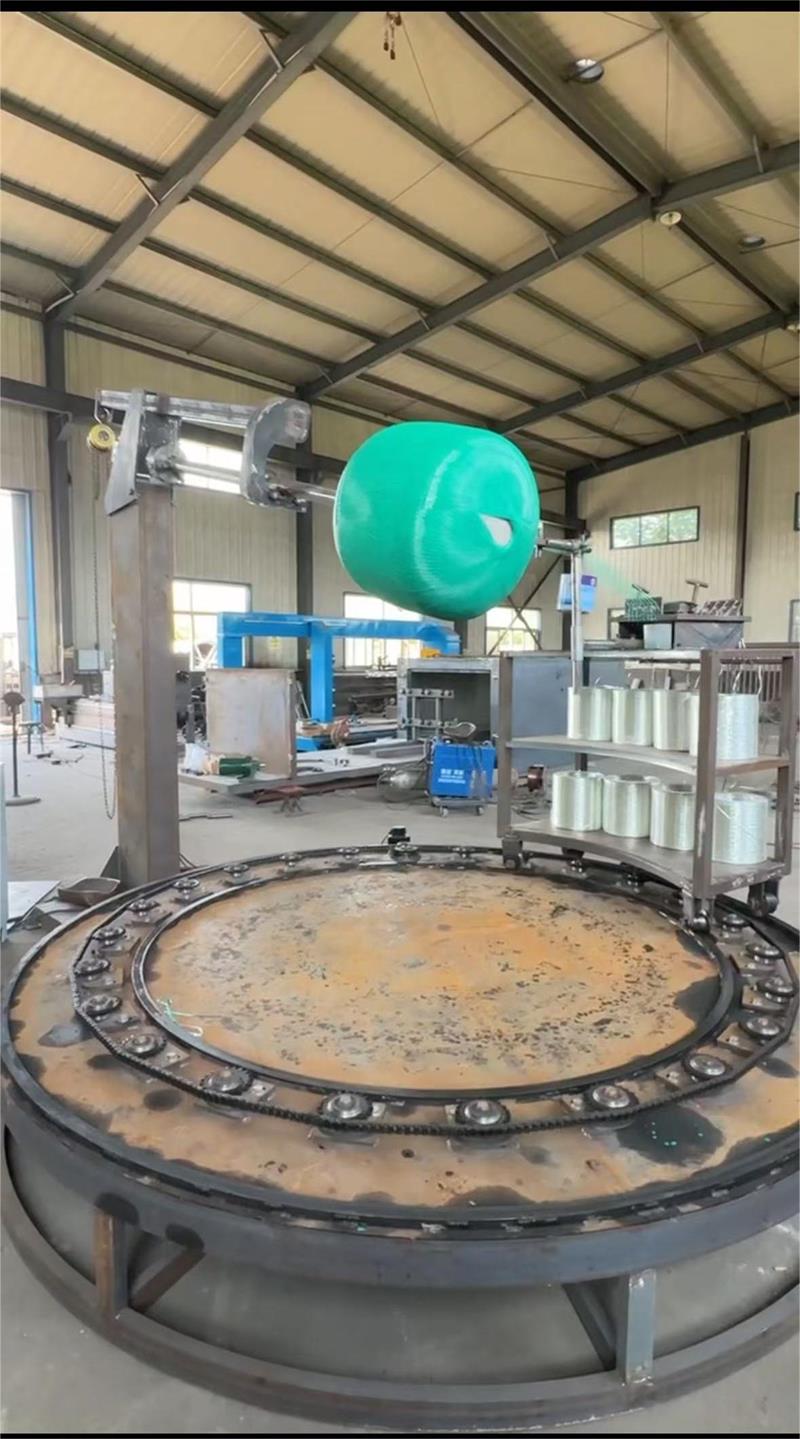 砂濾罐纏繞設(shè)備