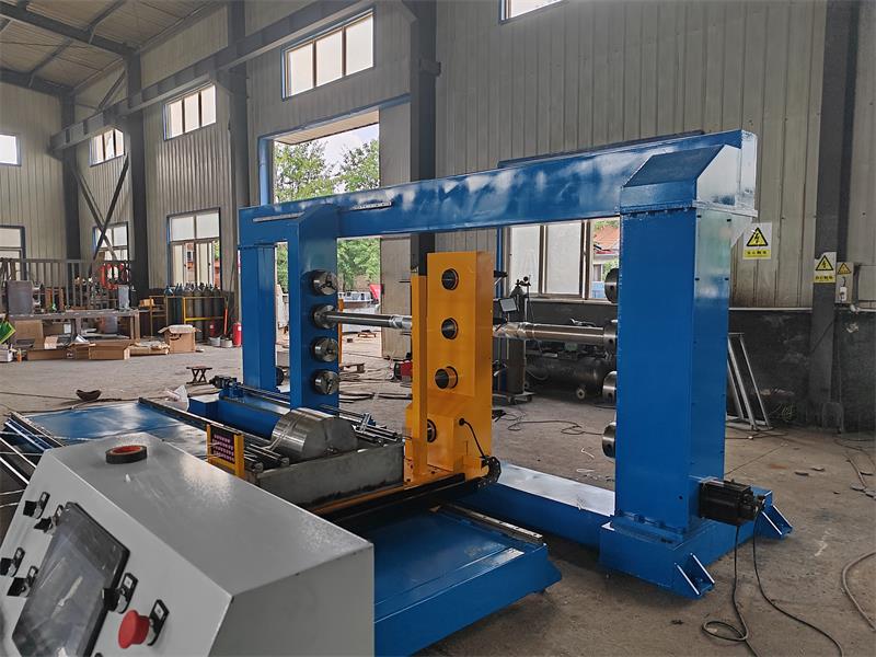 青海省環(huán)?？萍加邢薰?玻璃鋼纏繞設(shè)備